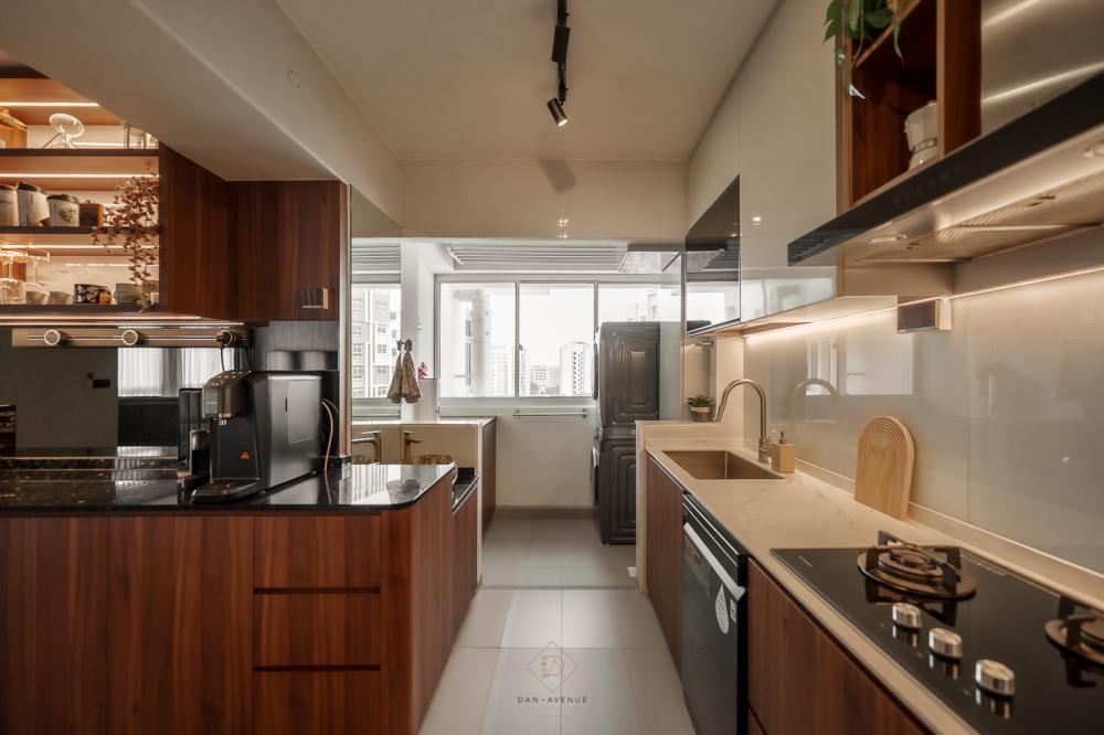 Modern Kitchen with Countertop and Homogeneous Tiles