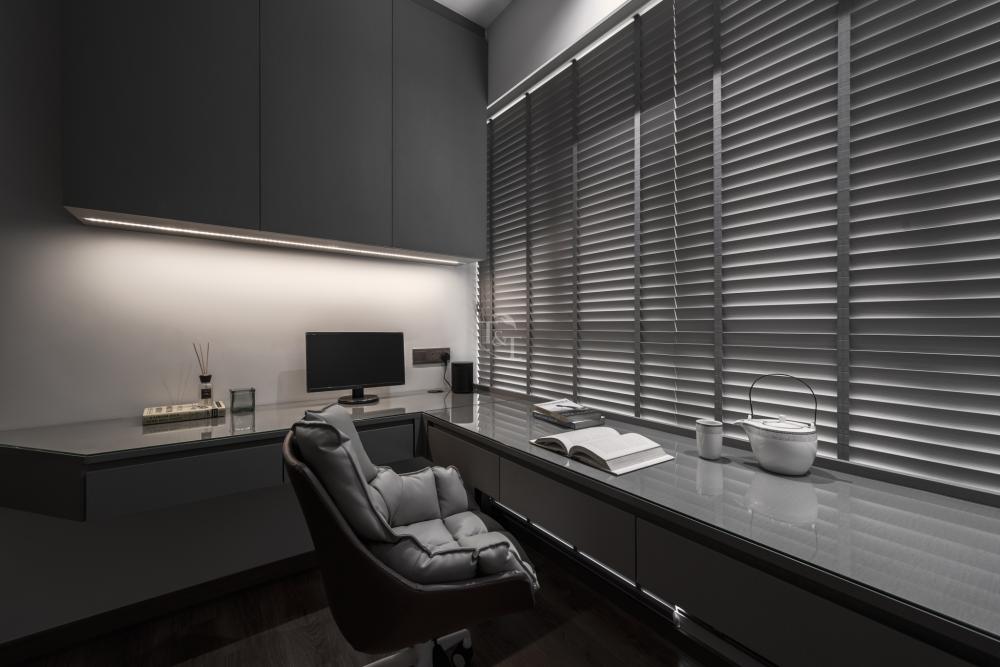 Contemporary Home Office with Bookshelf and Desk