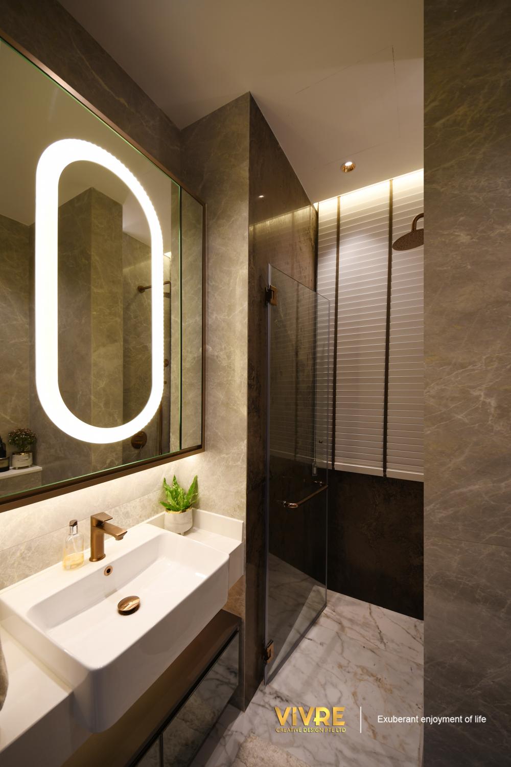 Modern Bathroom with Marble Floor and Mirror