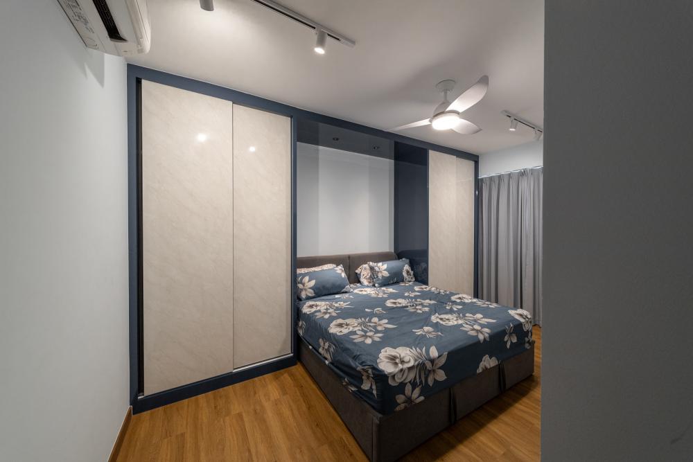 Contemporary Bedroom with Wardrobe and Sliding Wardrobe