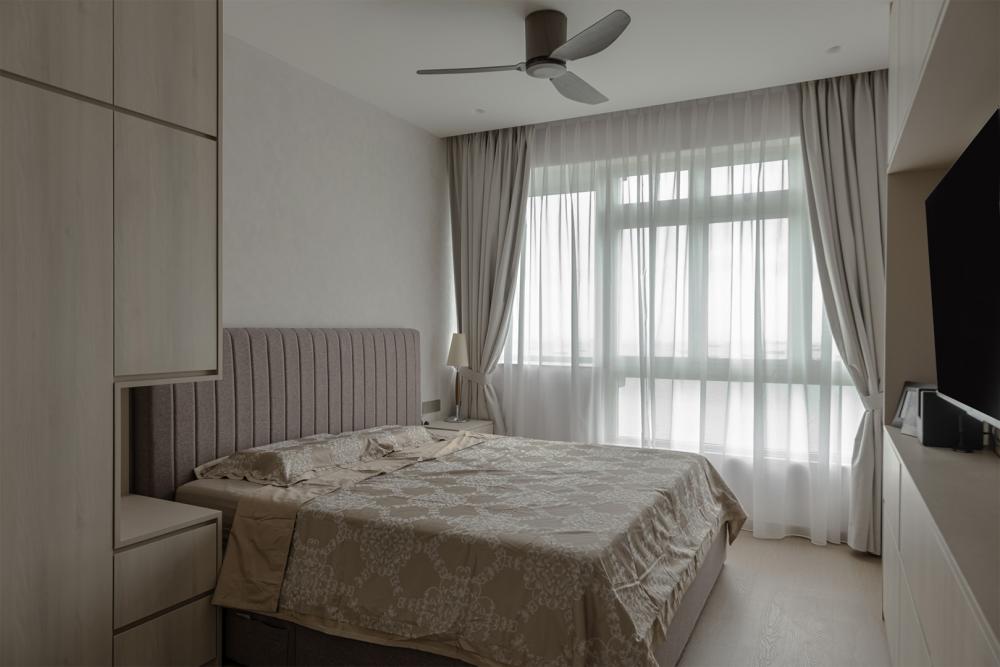 Contemporary Bedroom with Wardrobe and Closet