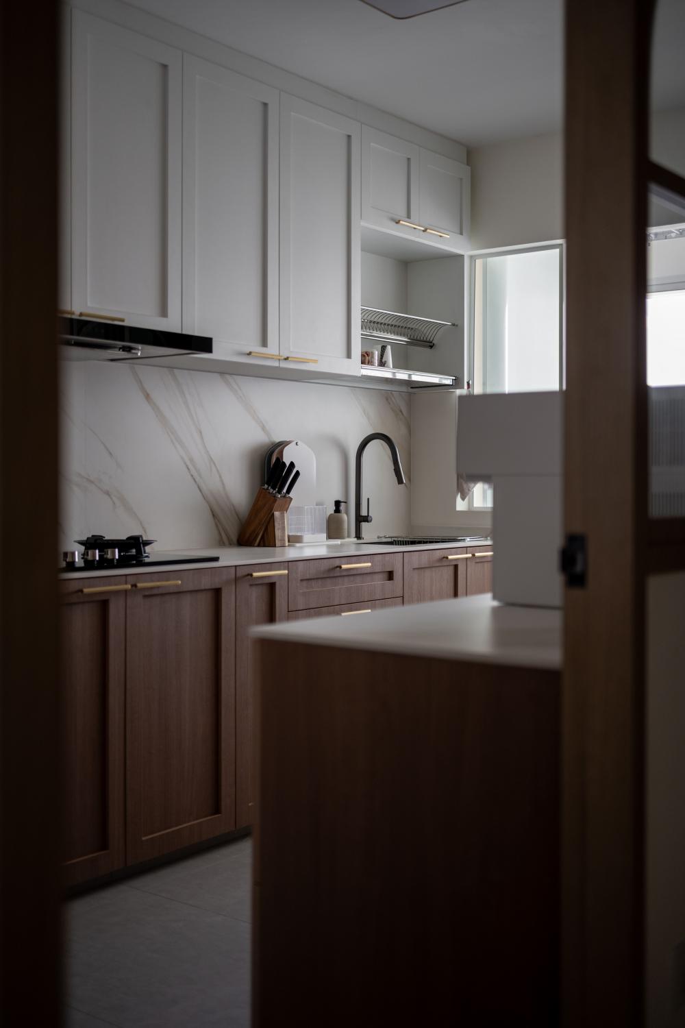 Scandinavian Kitchen with Countertop and Homogeneous Tiles