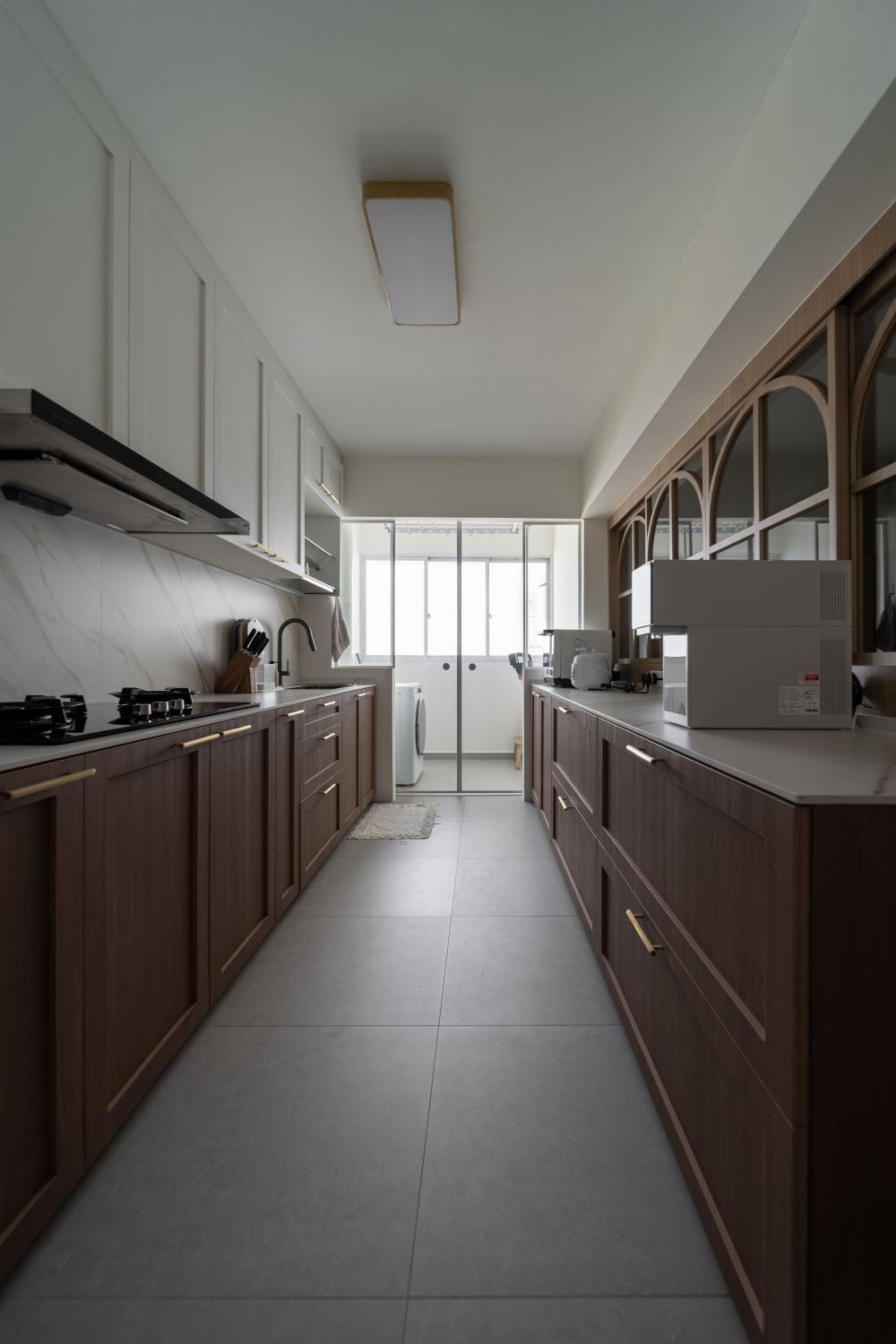 Scandinavian Kitchen with Countertop and Homogeneous Tiles