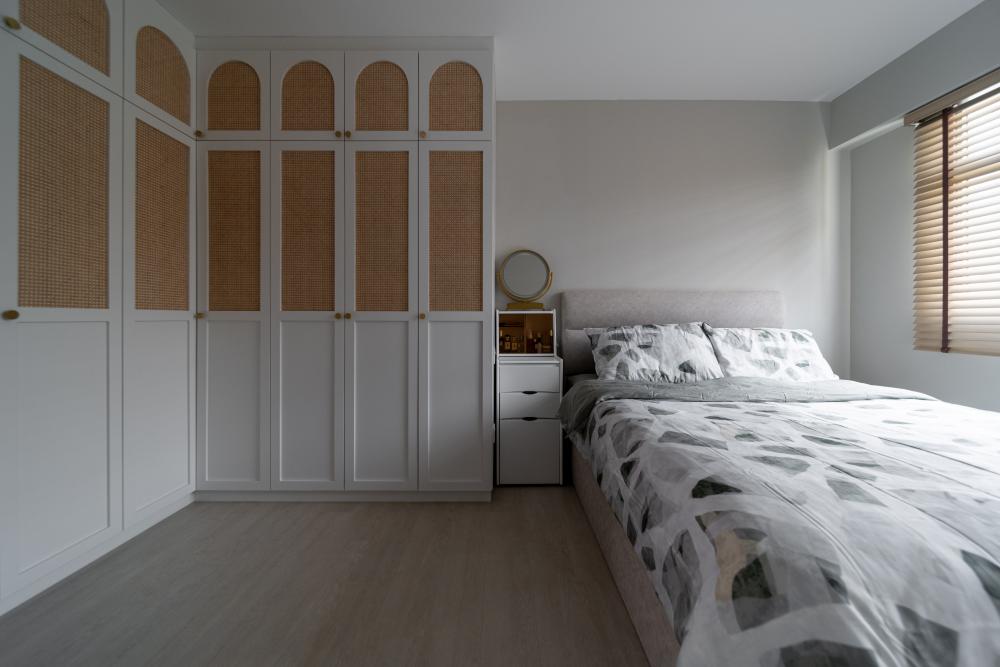 Scandinavian Bedroom with Vinyl Flooring and Wardrobe