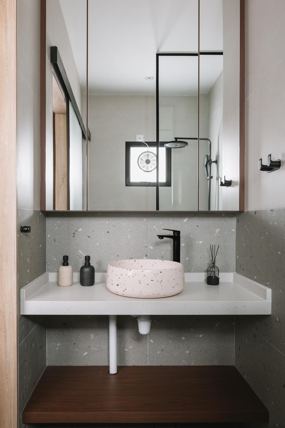 Scandinavian Bathroom with Mirror and Mosaic