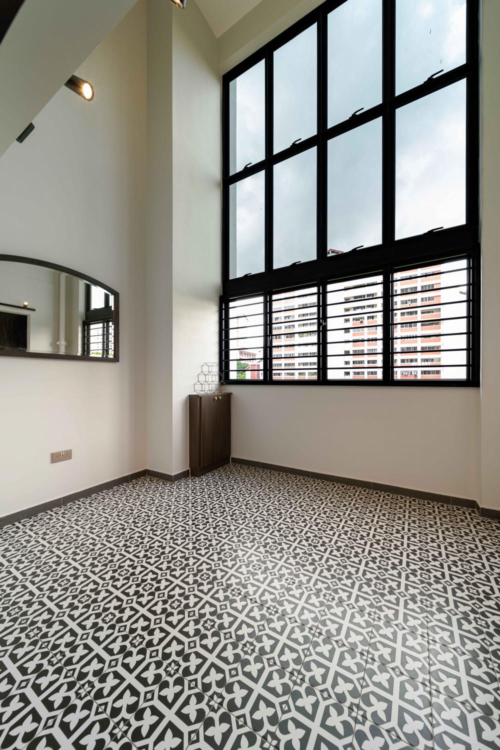 Vintage Balcony with Homogeneous Tiles and Ceiling Light