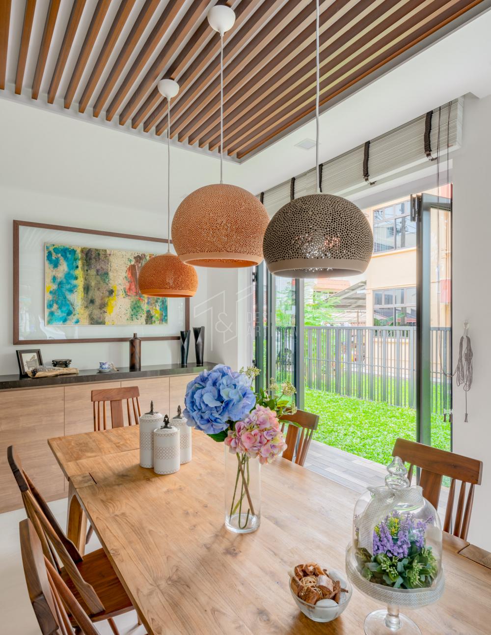 Contemporary Dining Room with Chandelier and Dining Table