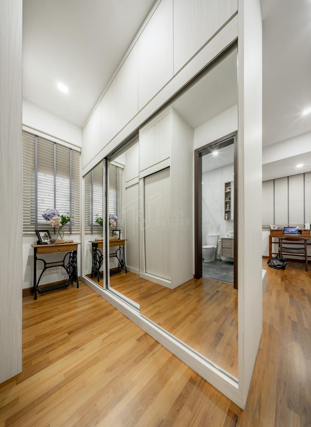 Contemporary Walk-in Wardrobe with Mirror and Wardrobe