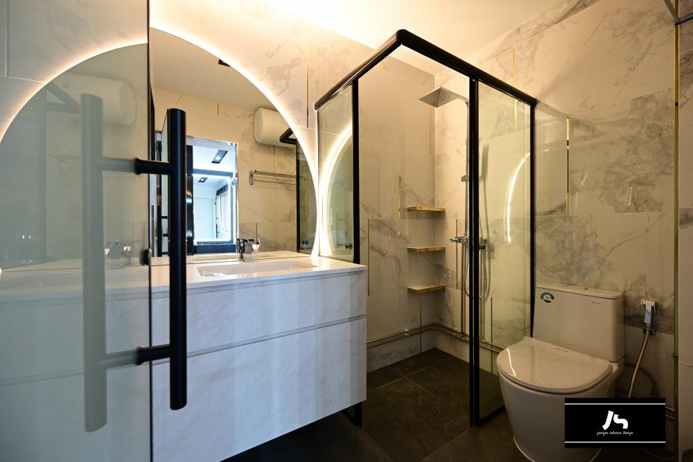 Modern Bathroom with Shower Screen and Bathroom Storage