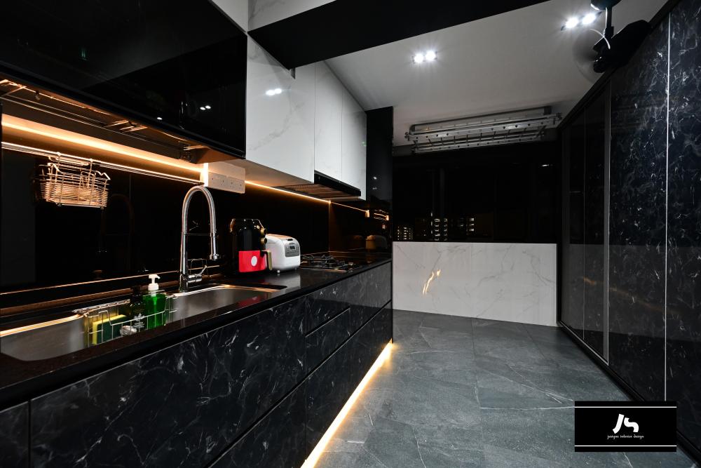 Modern Kitchen with Kitchen Window and Cupboard