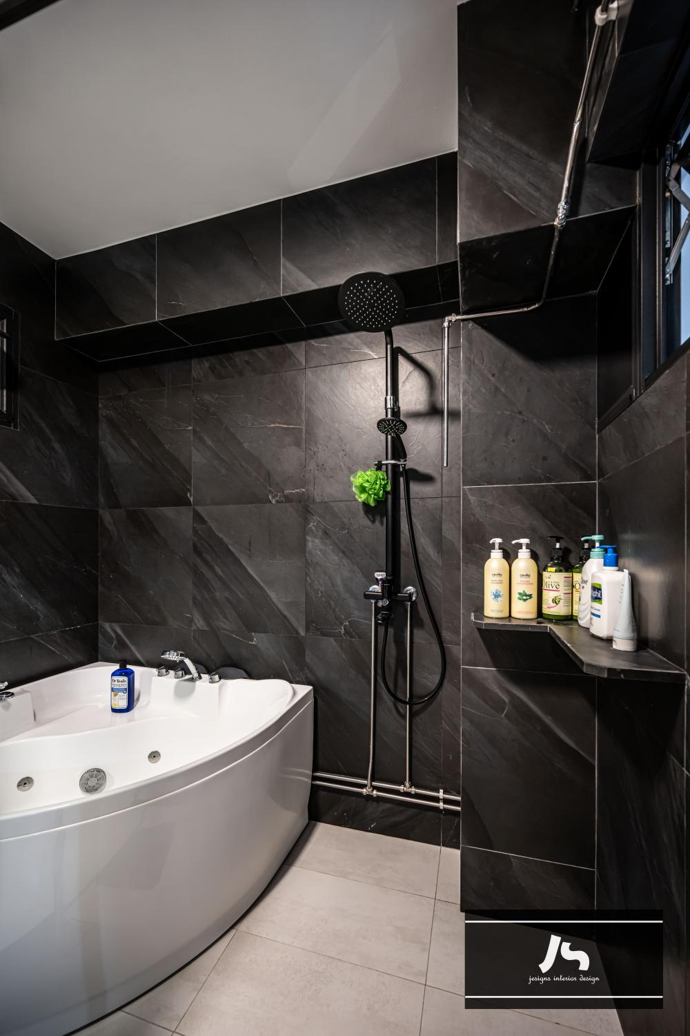 Modern Bathroom with Countertop and Mirror