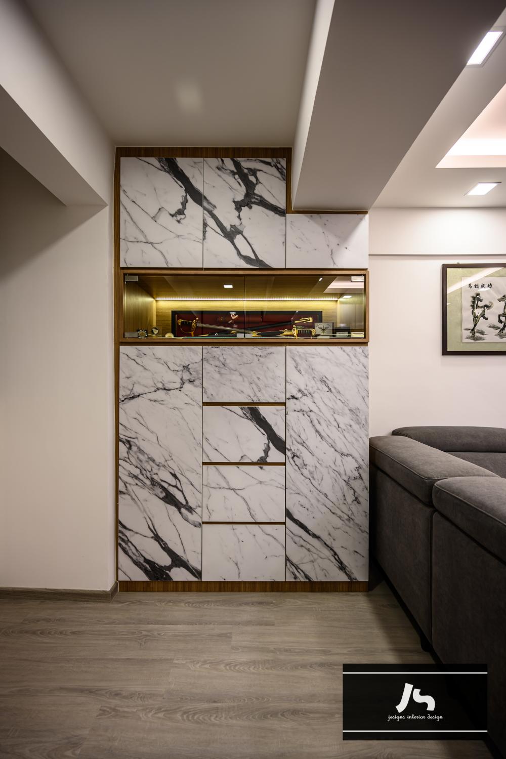 Modern Entryway with Shoe Rack and Small Storage