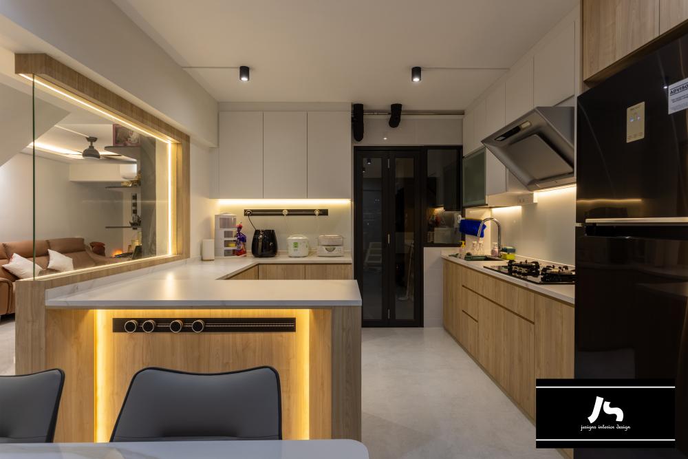 Modern Kitchen with Countertop and Kitchen Backsplash
