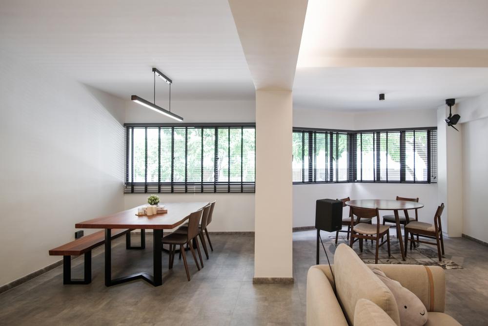 Eclectic Dining Room with Drop Light and Cove Lighting