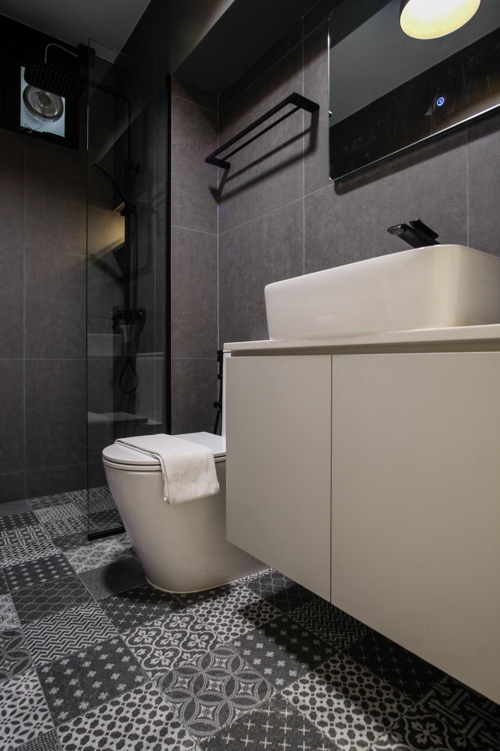 Eclectic Bathroom with Mirror and Rainshower