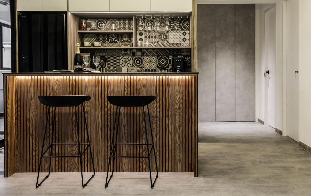 Eclectic Pantry with Kitchen Island and Drinkware