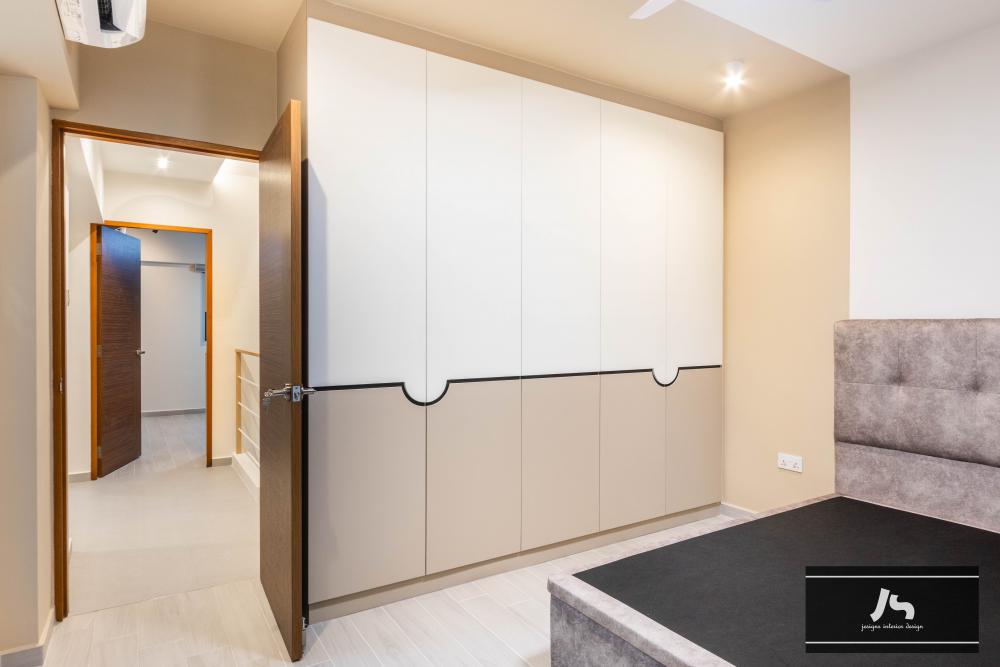 Minimalist Bedroom with Vinyl Flooring and Wardrobe