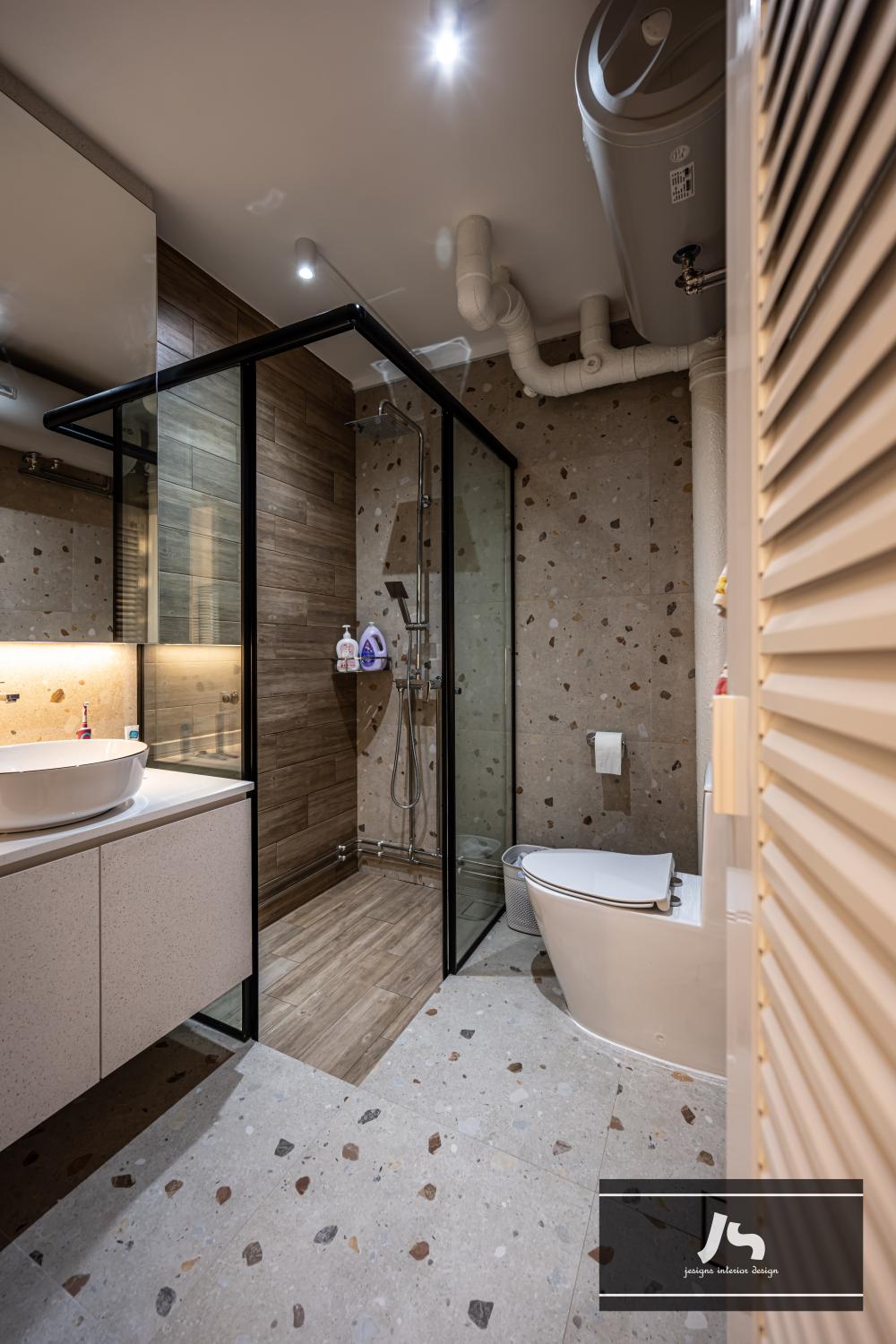 Modern Bathroom with Mirror and Shower Screen