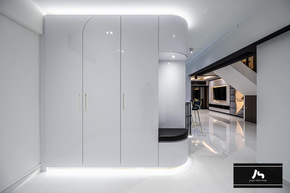 Modern Entryway with Settee and Sofa