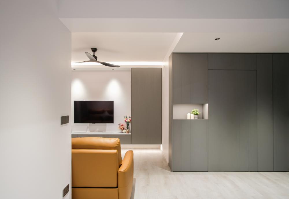 Modern Living Room with Vinyl Flooring and Cove Lighting