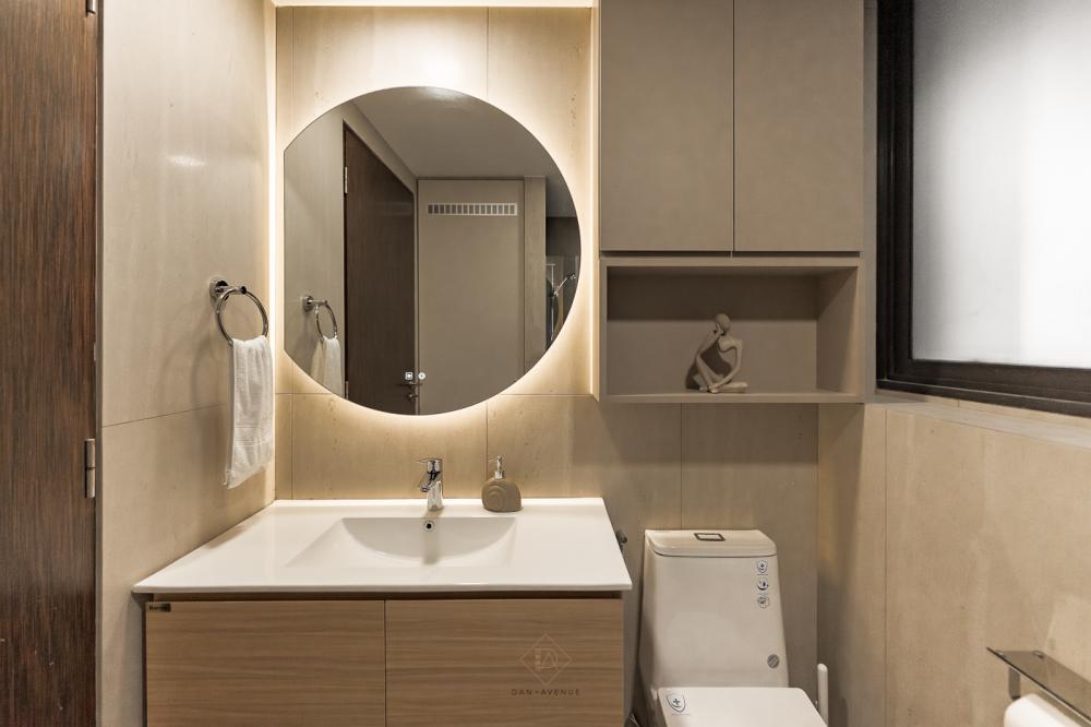 Scandinavian Bathroom with Homogeneous Tiles and Mirror