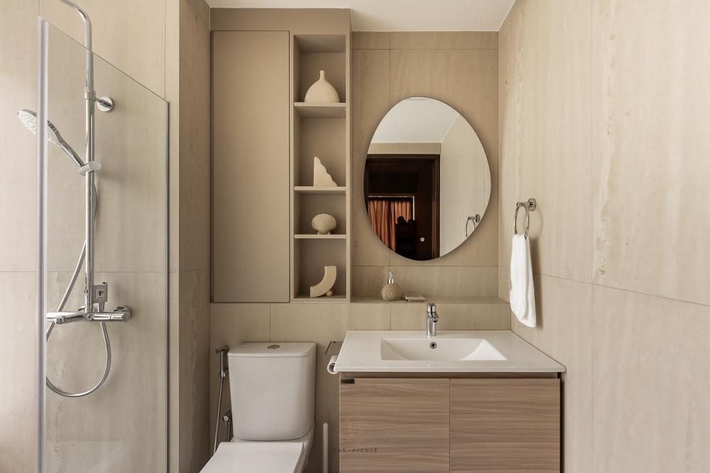 Scandinavian Bathroom with Homogeneous Tiles and Mirror