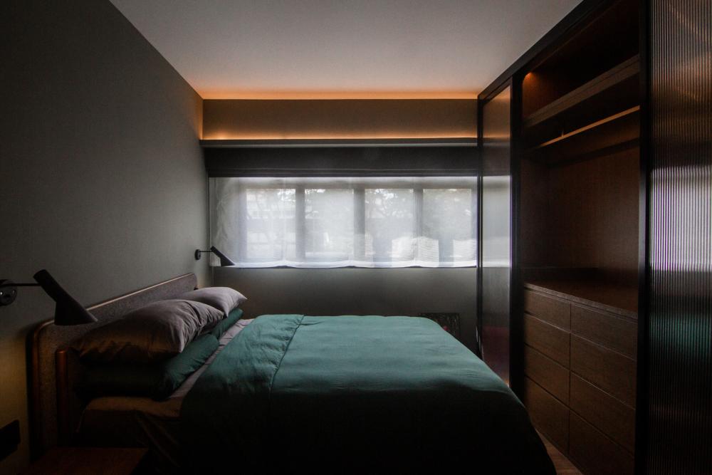 Contemporary Bedroom with Feature Wall and Cove Lighting