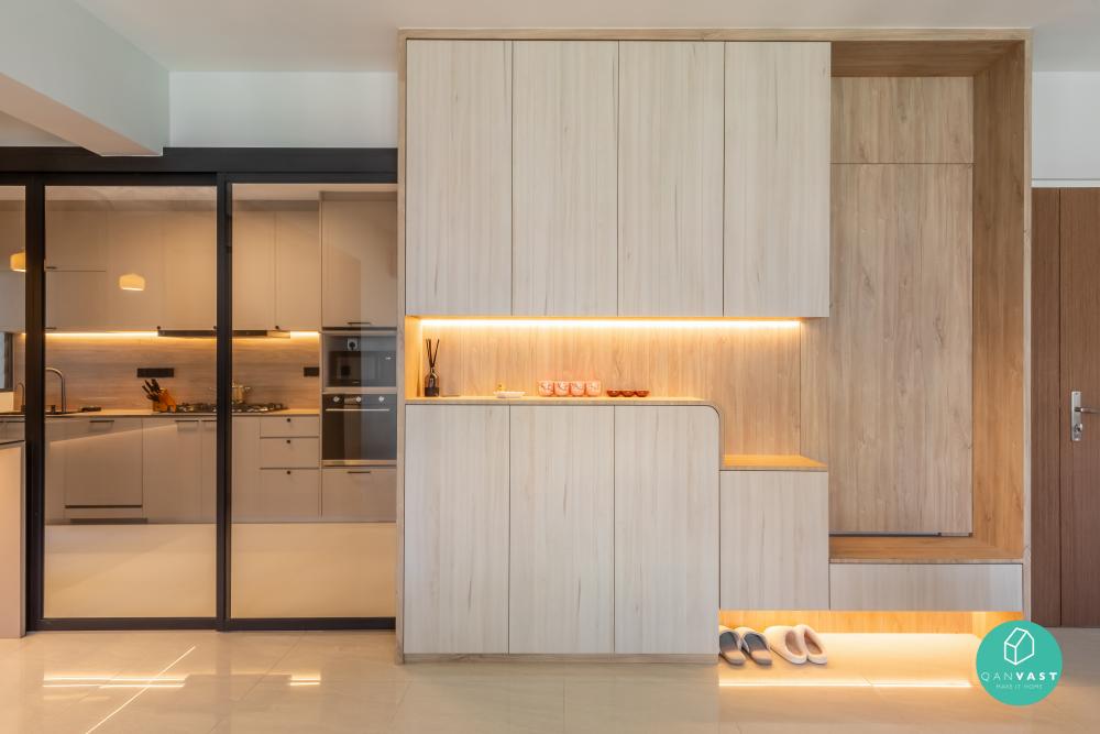Modern Living Room with Homogeneous Tiles and Glass Door