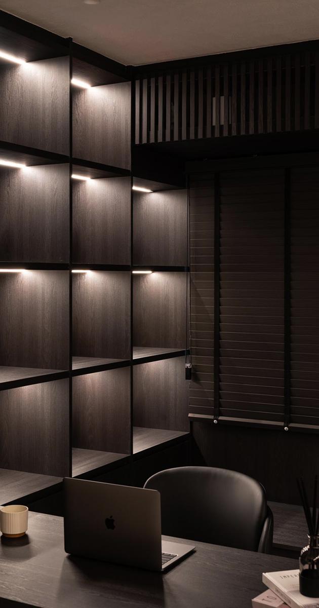 Modern Home Office with Bookshelf and Desk