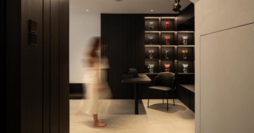 Modern Home Office with Bookshelf and Wallpaper