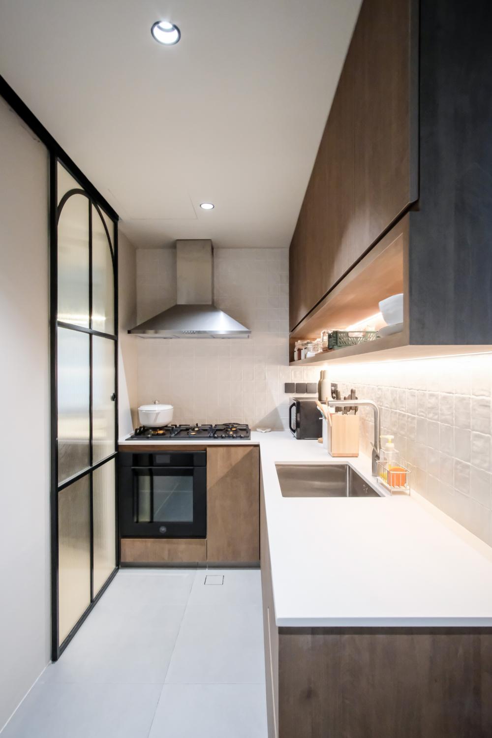 Contemporary Kitchen with Countertop and Drop Ceiling
