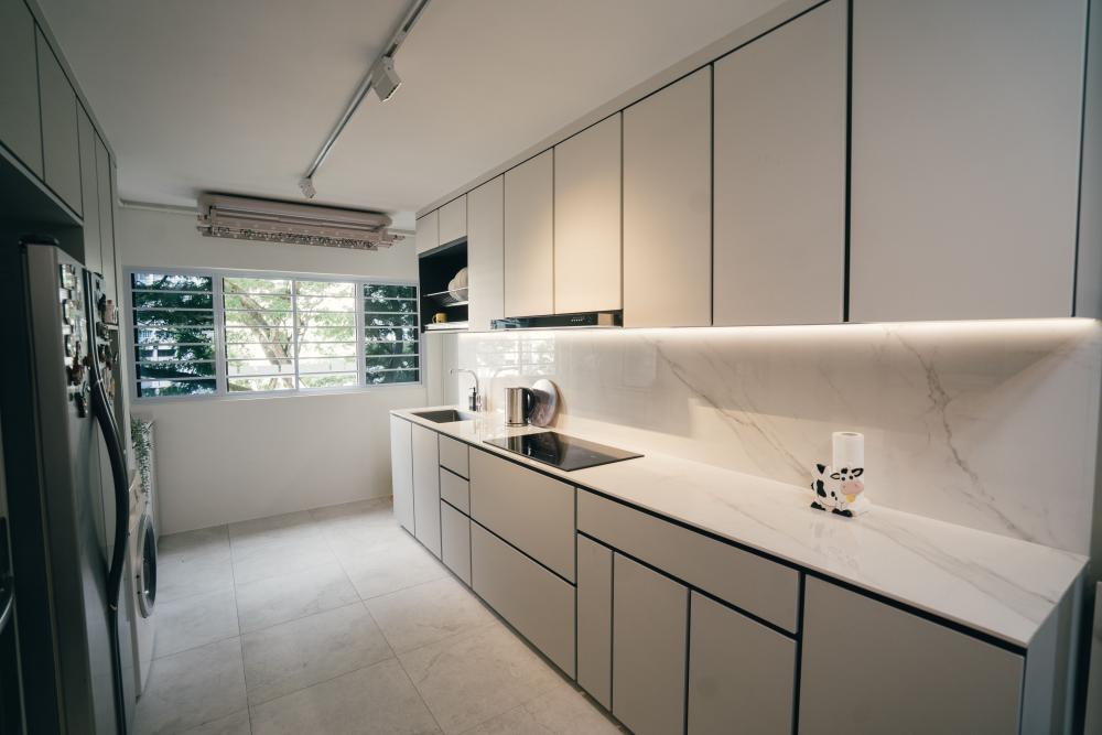 Modern Kitchen with Window Grille and Kitchen Backsplash