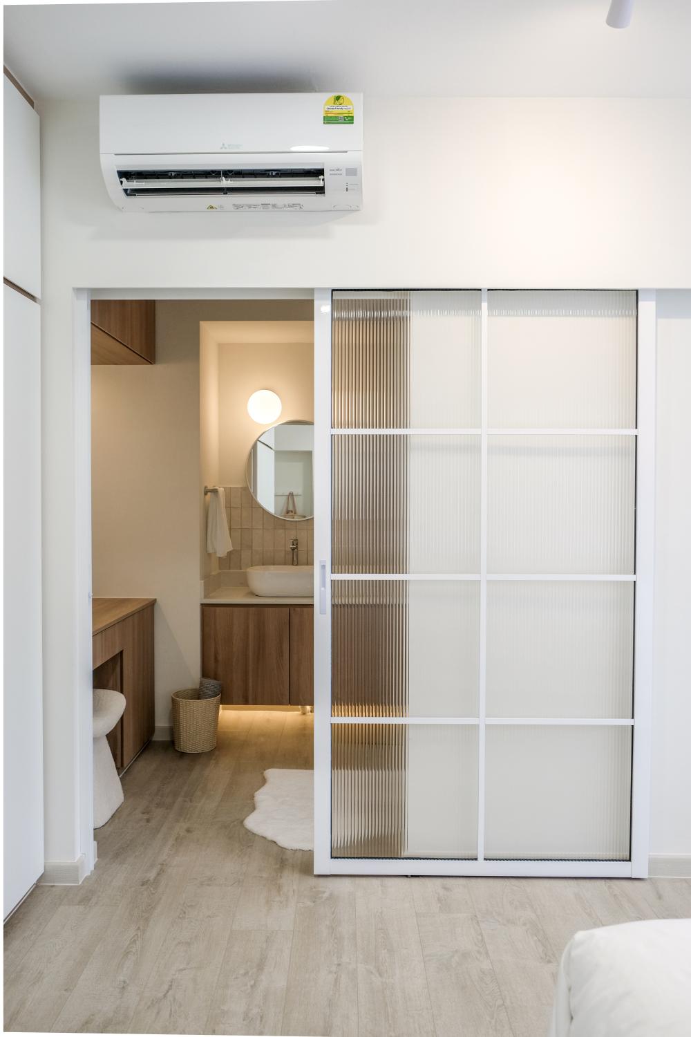 Minimalist Bathroom with Countertop and Vinyl Flooring