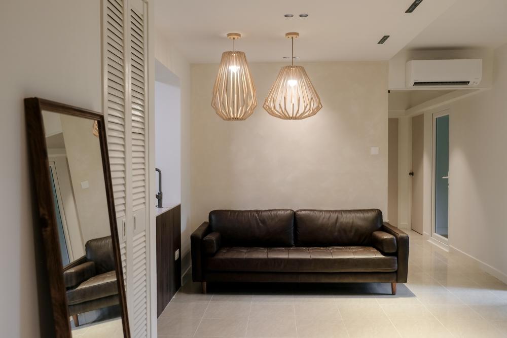 Transitional Living Room with Vinyl Flooring and Drop Ceiling