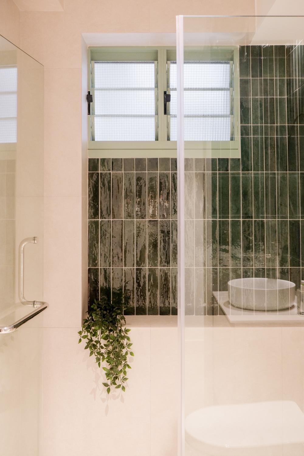 Transitional Bathroom with Shower Screen and Tiles
