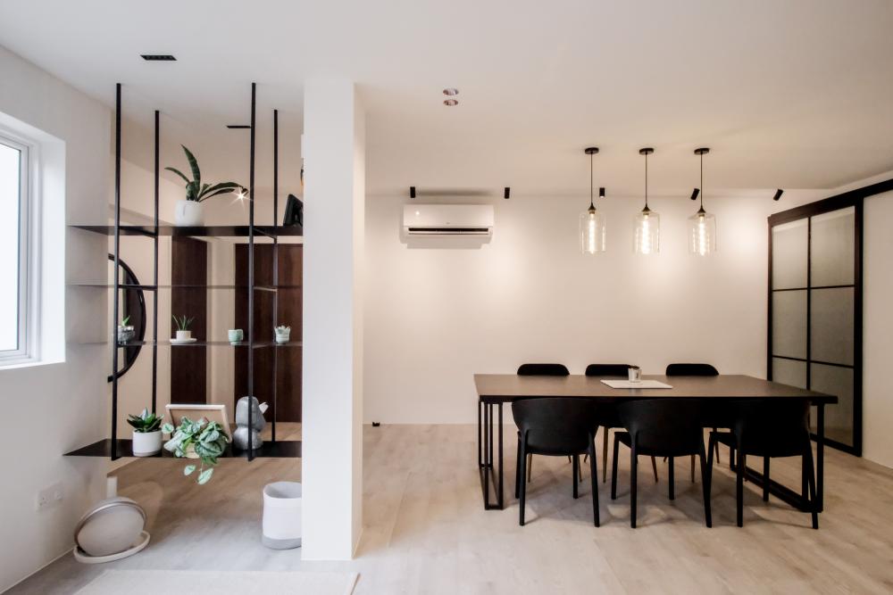 Transitional Living Room with Vinyl Flooring and Drop Ceiling