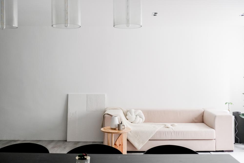 Transitional Living Room with Vinyl Flooring and Drop Ceiling