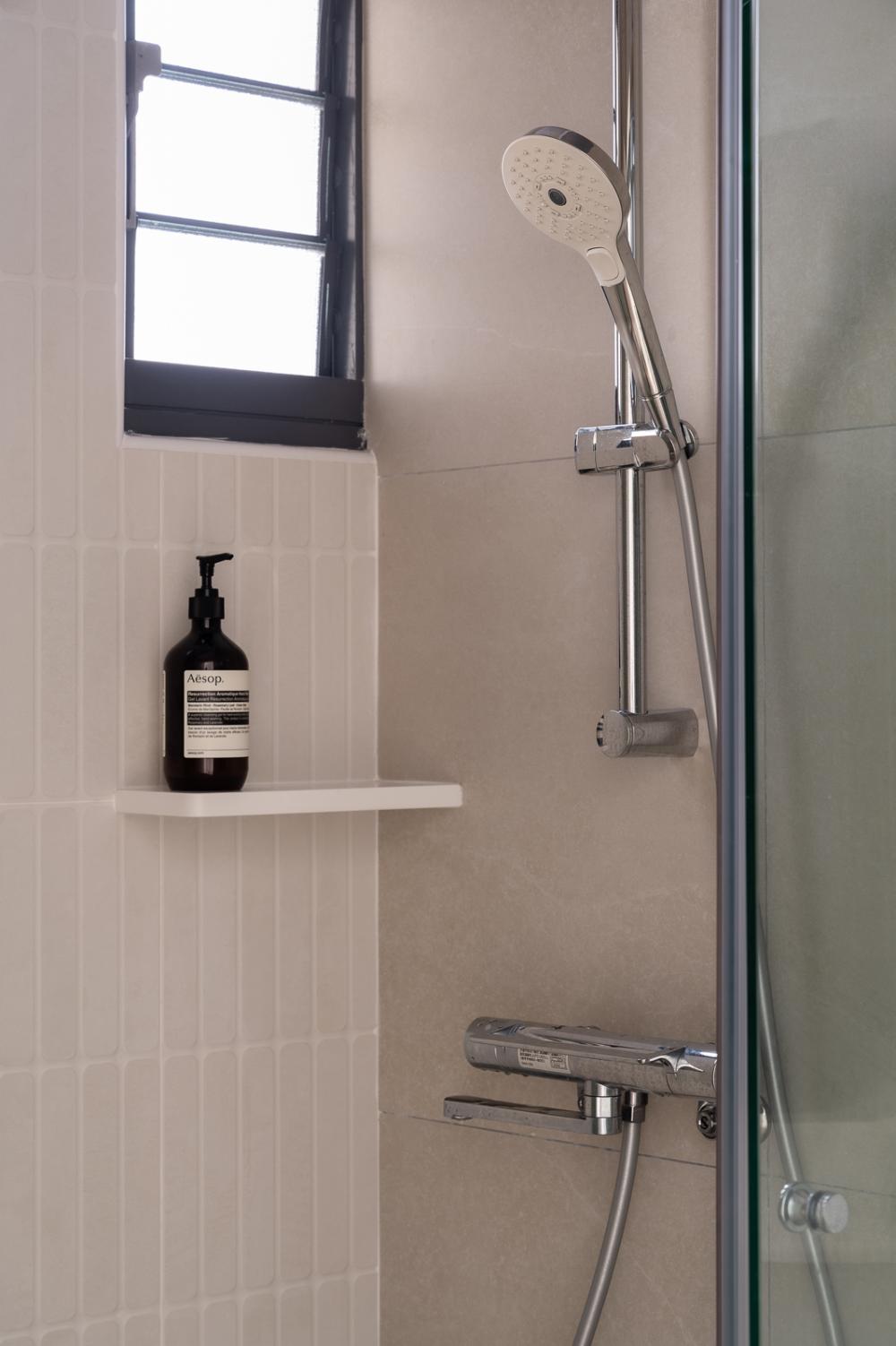 Scandinavian Bathroom with Shower Screen and Bathroom Accessories