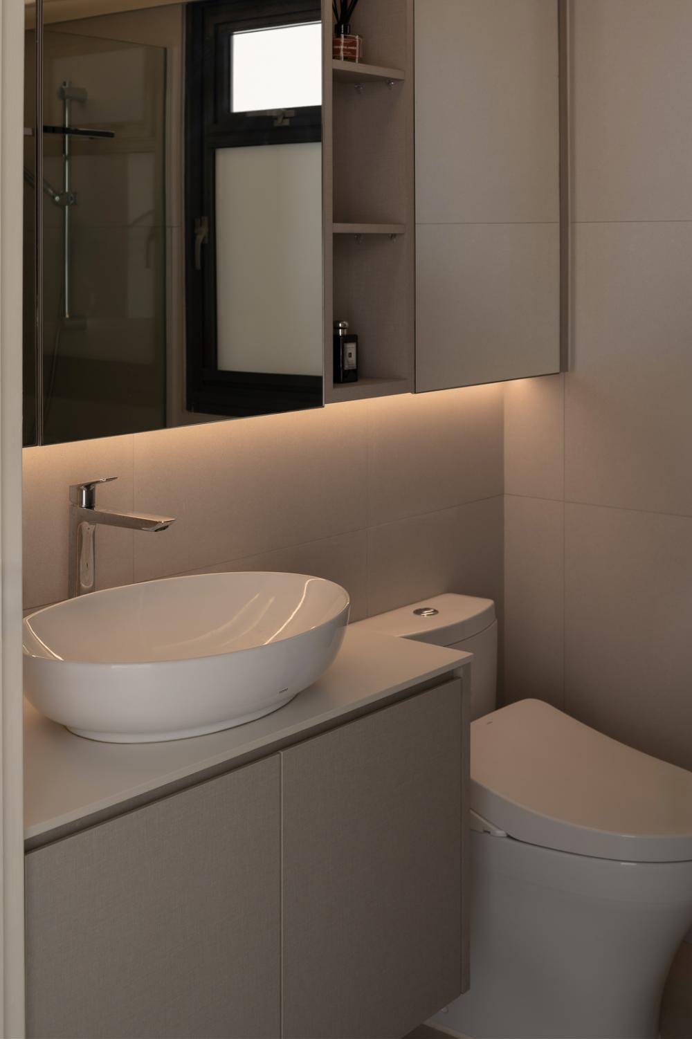 Scandinavian Bathroom with Homogeneous Tiles and Mirror
