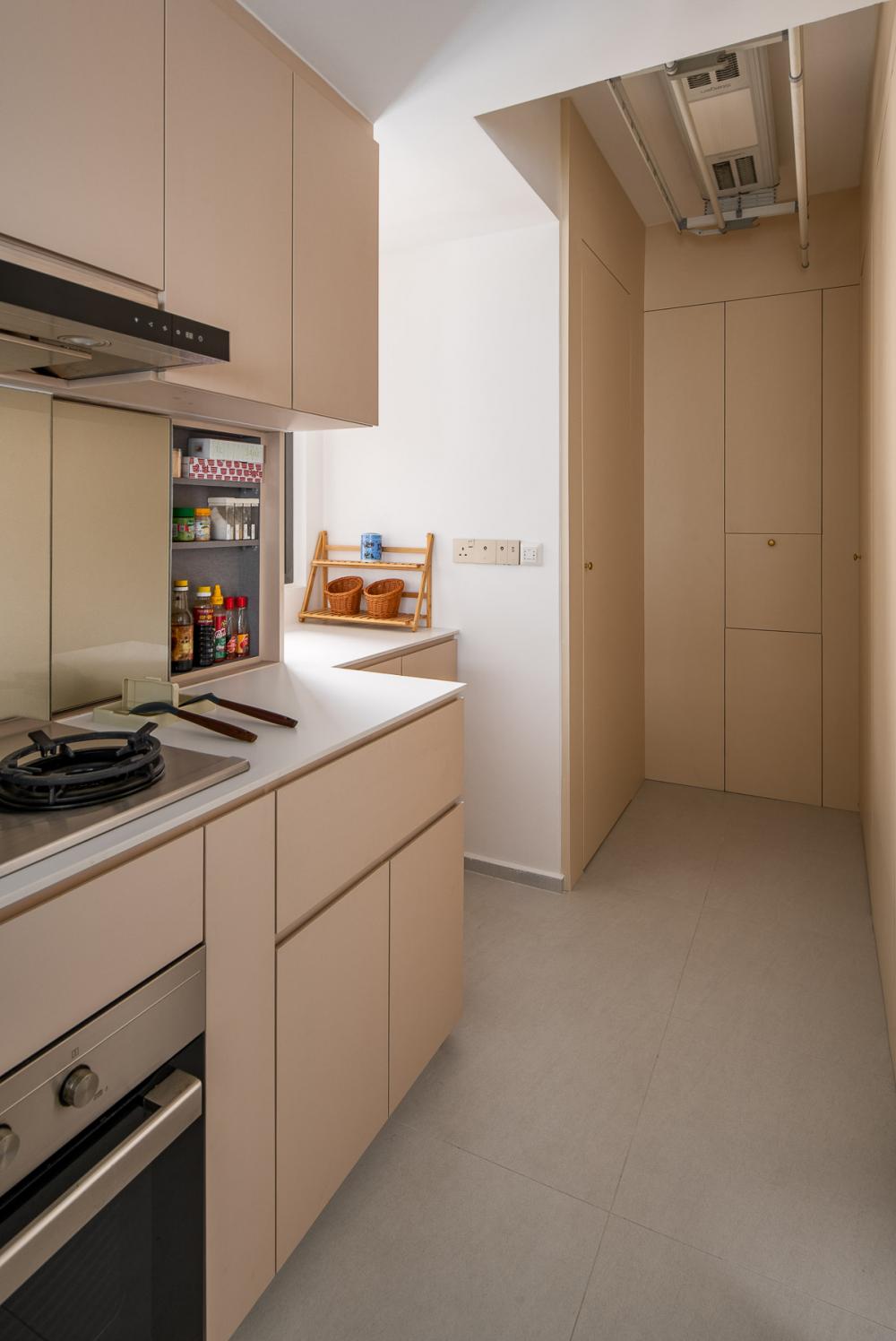 Contemporary Kitchen with Countertop and Homogeneous Tiles