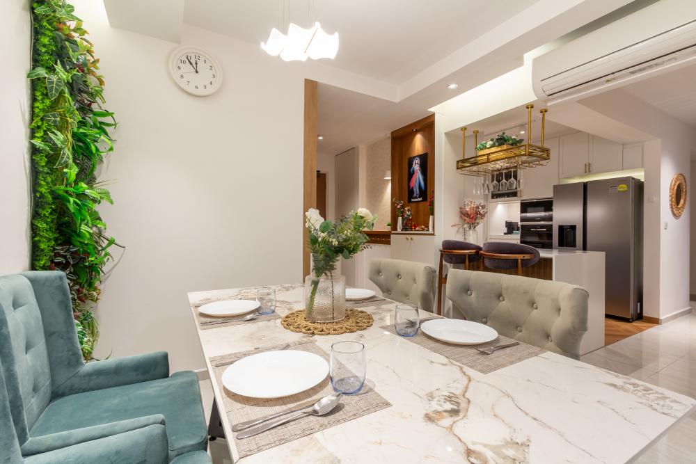 Vintage Dining Room with Drop Light and Dining Table