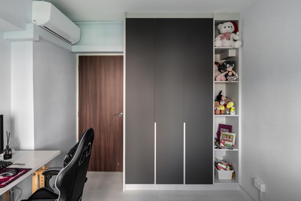 Modern Study with Bookshelf and Vinyl Flooring