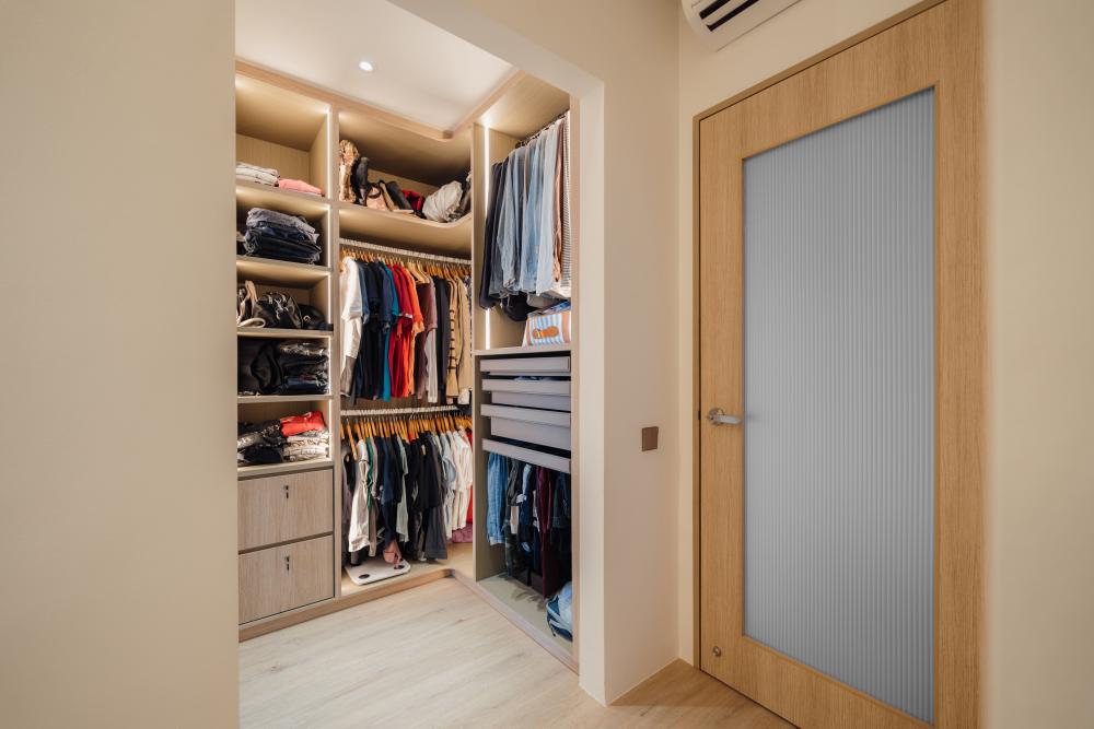 Scandinavian Bedroom with Vinyl Flooring and Wardrobe