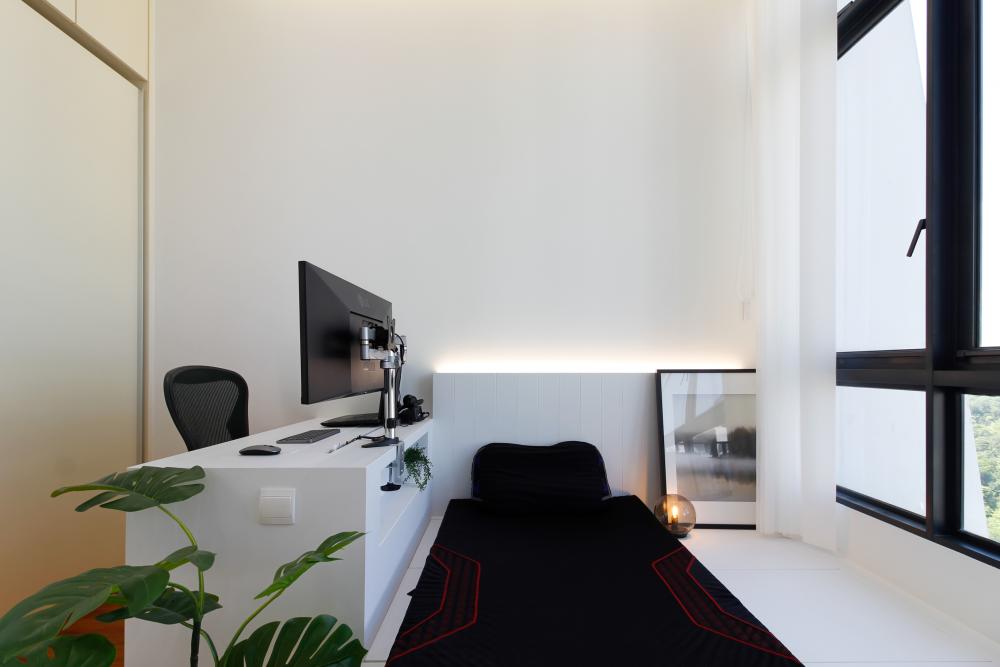 Modern Home Office with Desk and Desk Chairs