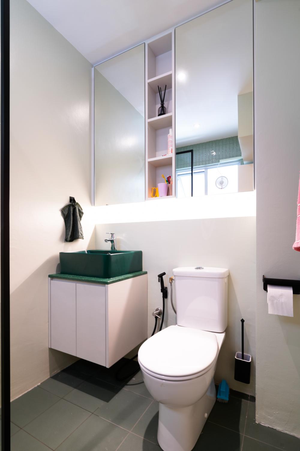 Scandinavian Bathroom with Countertop and Mirror