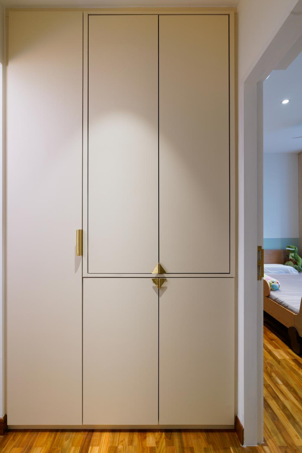 Scandinavian Bedroom with Vinyl Flooring and Wardrobe