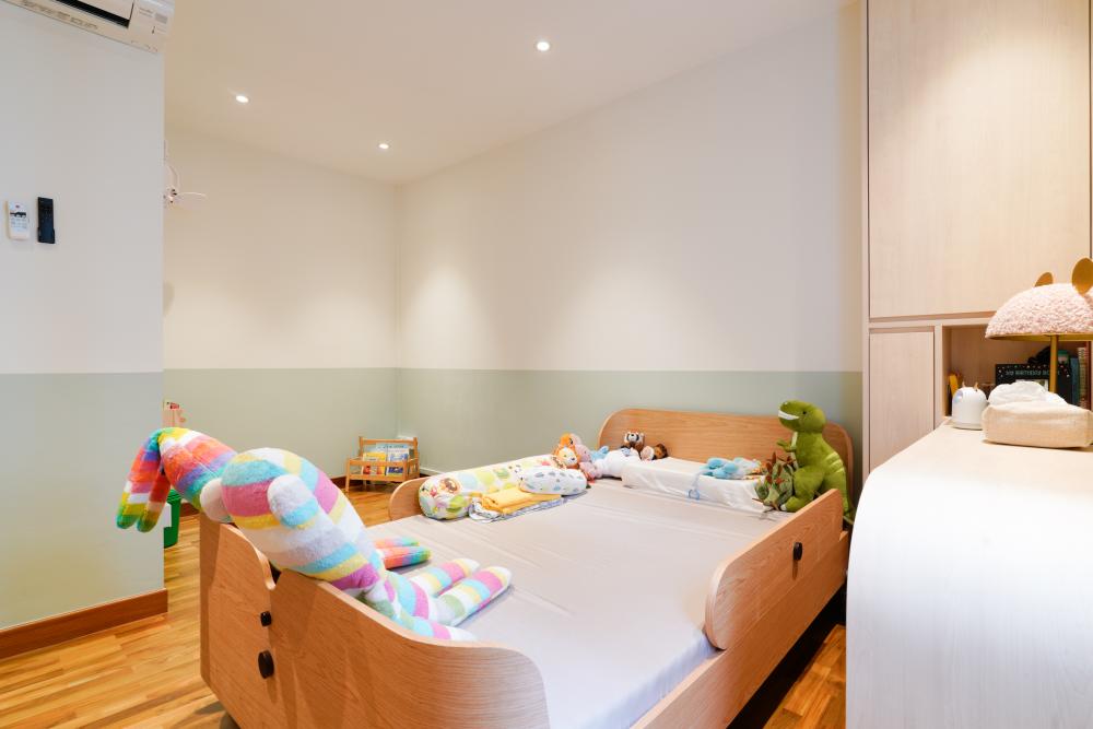 Scandinavian Bedroom with Vinyl Flooring and Downlights