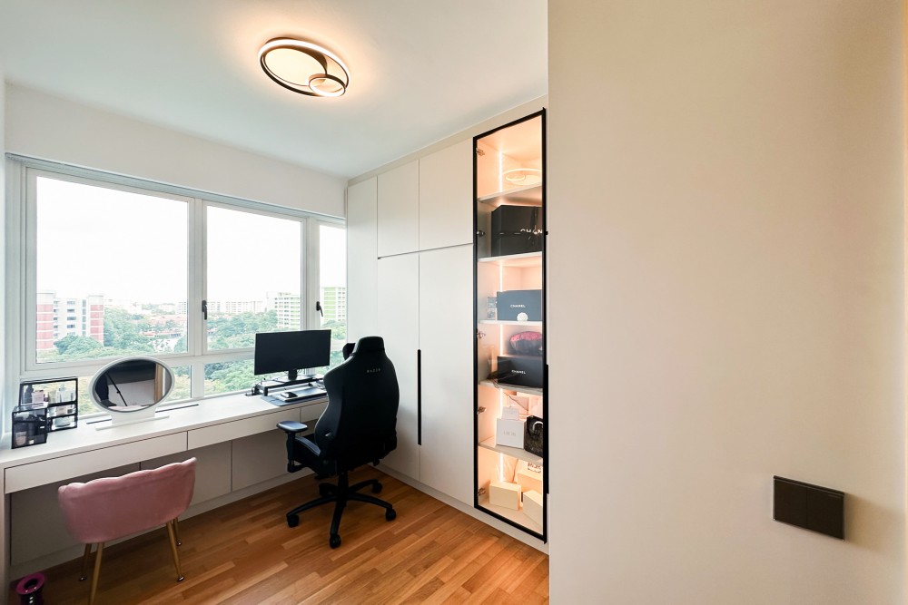 Modern Home Office with Bookshelf and Desk