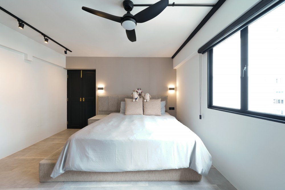 Industrial Bedroom with Platform Bed and Homogeneous Tiles