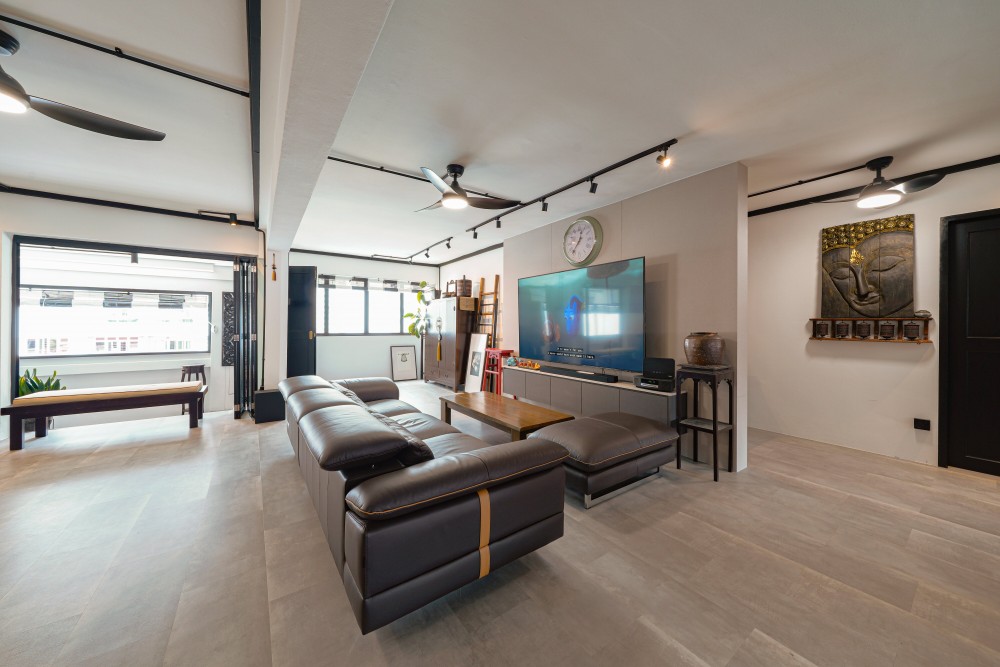 Industrial Living Room with Homogeneous Tiles and TV Console